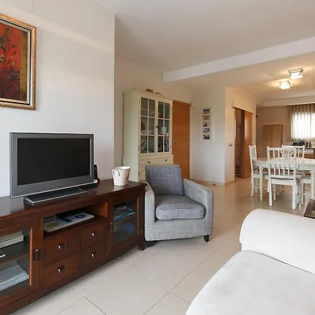 Uhc Oliveras Apartment *